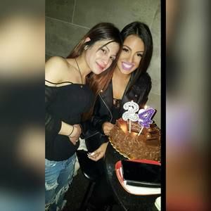 Meet your Posher, Rafaella v